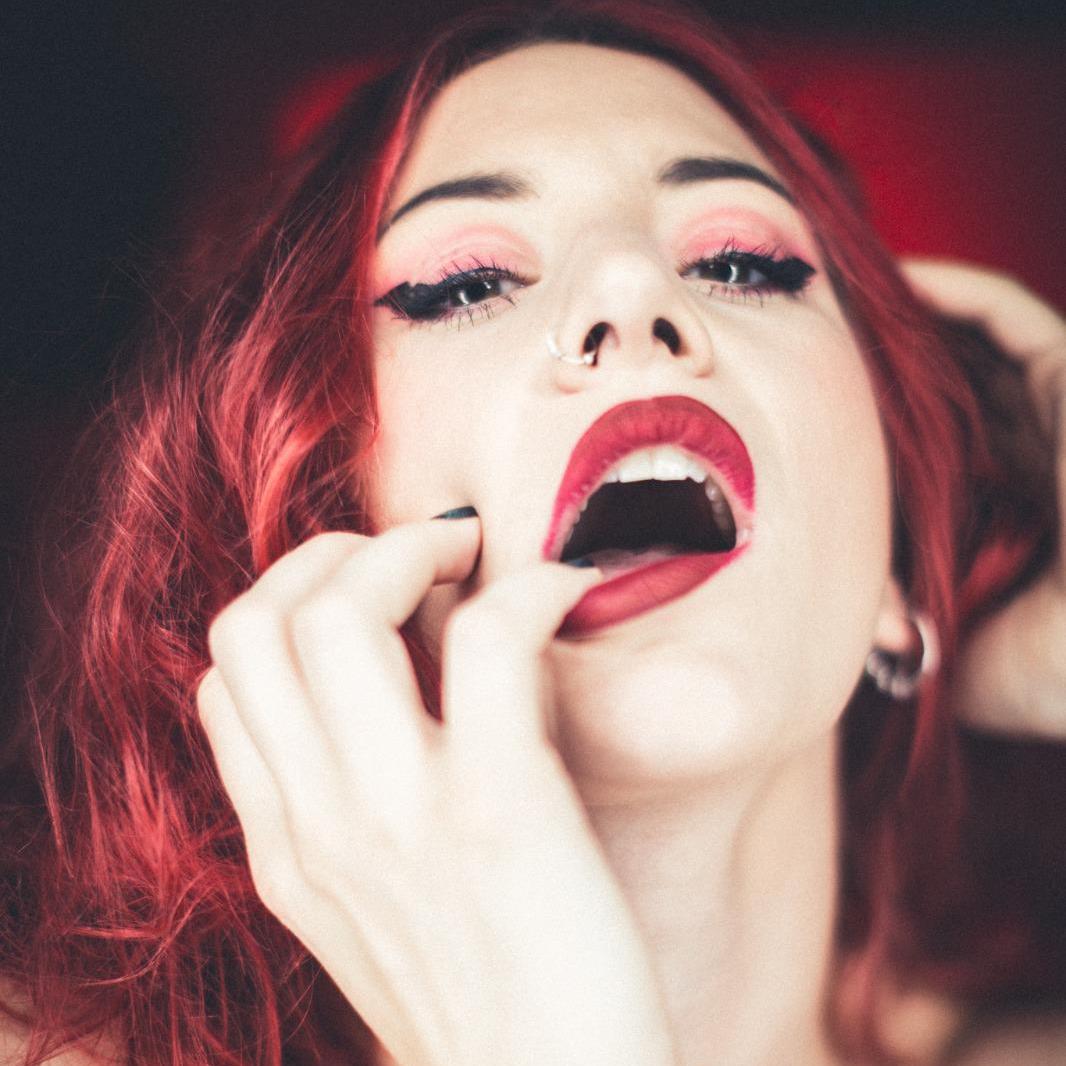 05mistress_black_rot_mund